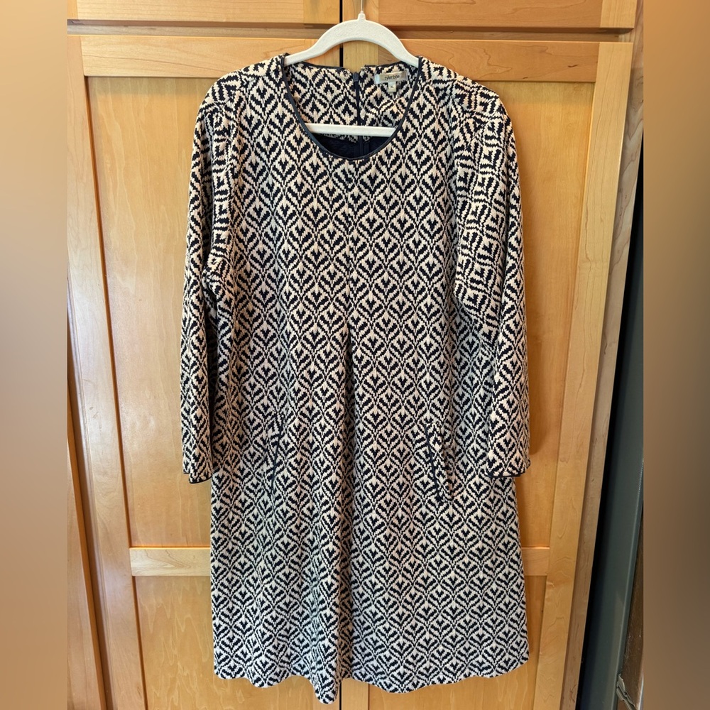 Tyler Boe navy and cream dress size XL